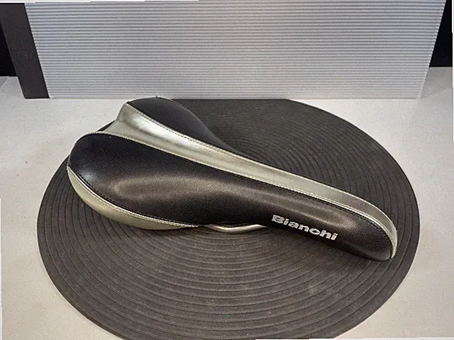 Bianchi Race Seat Light Fast Beautiful WTB Speed V Rocket V Selle Velo Brooks