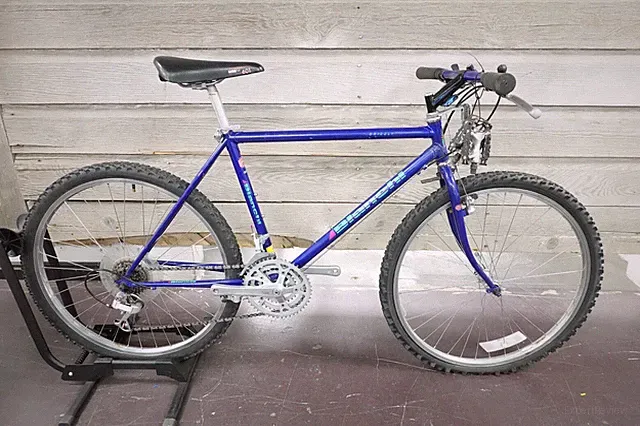 Rare Purple Blue BIANCHI GRIZZLY MOUNTAIN BIKE Celeste Shimano Deore 18"